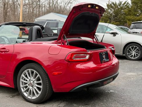 Used 2017 FIAT 124 Spider Classica RWD image 33