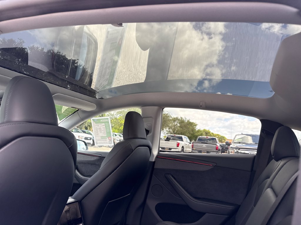 Used 2026 Tesla Model Y 2WD image 7