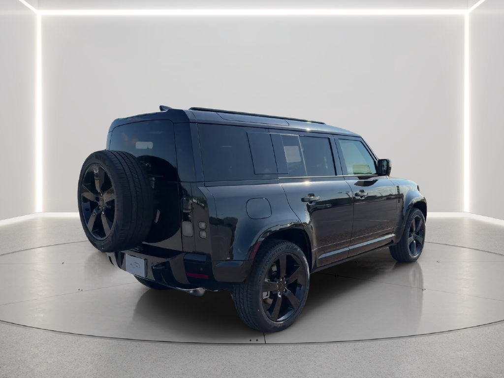New 2026 Land Rover Defender 110 X-Dynamic SE AWD/4WD image 5
