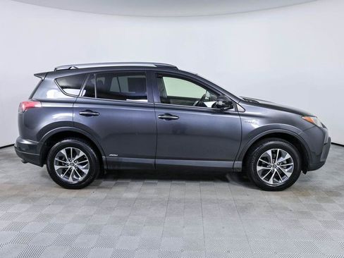 Used 2018 Toyota RAV4 XLE w/ Convenience Package AWD/4WD image 27
