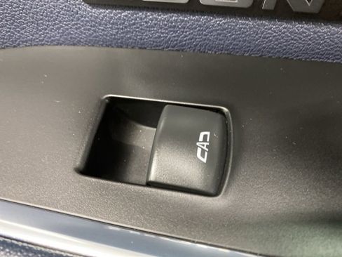 Used 2024 Chevrolet Silverado 1500 High Country w/ Technology Package image 34