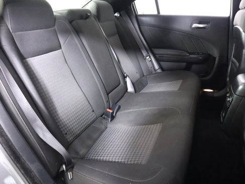 Used 2019 Dodge Charger R/T w/ Blacktop Package RWD image 38