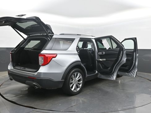 Used 2021 Ford Explorer Limited w/ Equipment Group 301A image 44