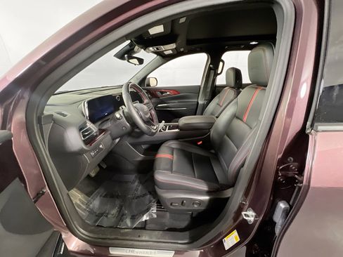 Used 2024 Chevrolet Traverse RS w/ LPO, Floor Liner Package image 21