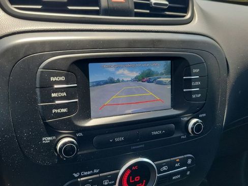 Used 2017 Kia Soul + FWD image 18