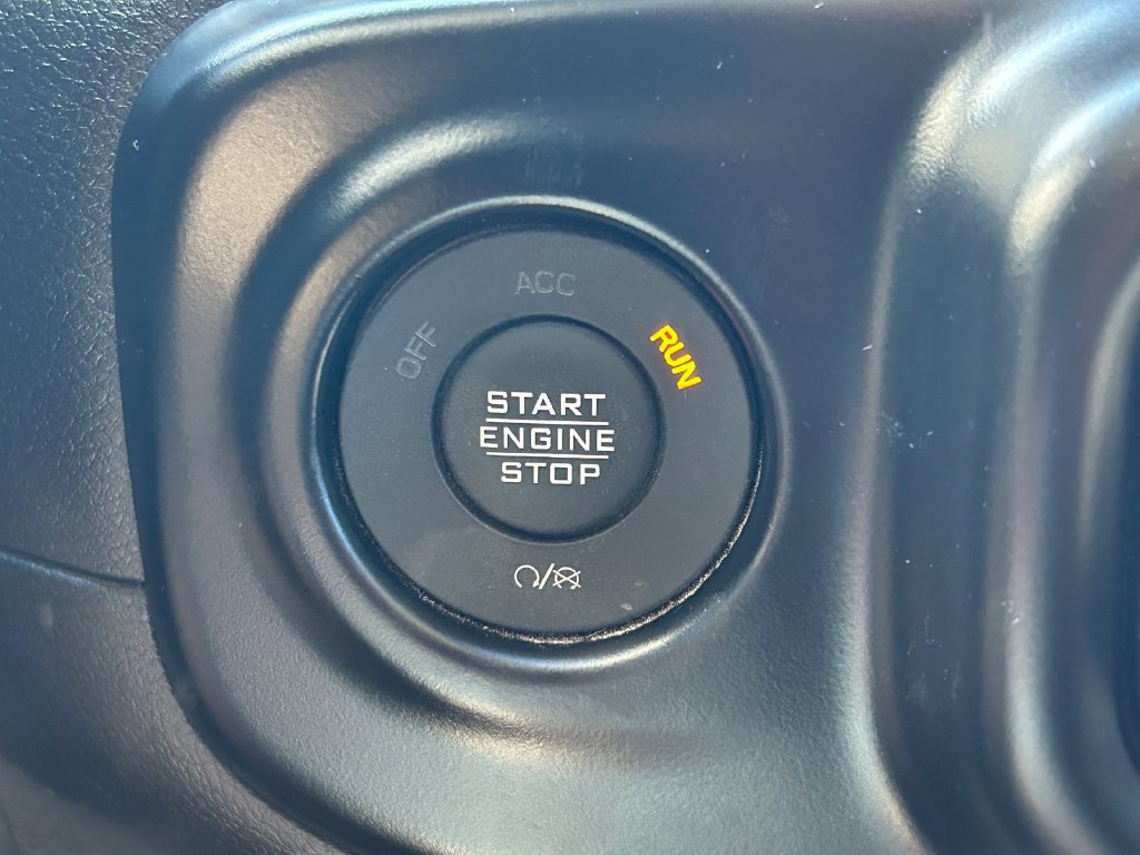 Used 2022 Jeep Gladiator Sport AWD/4WD image 24
