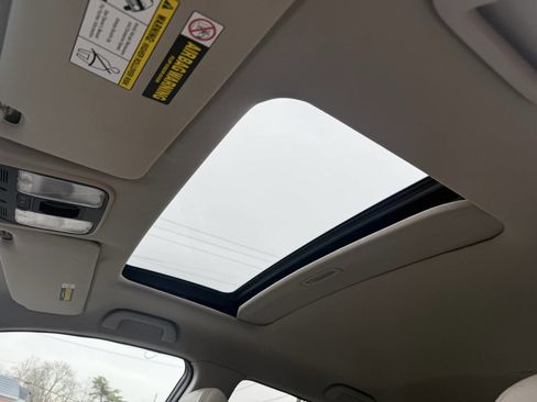 Used 2012 Acura RDX SH-AWD image 21