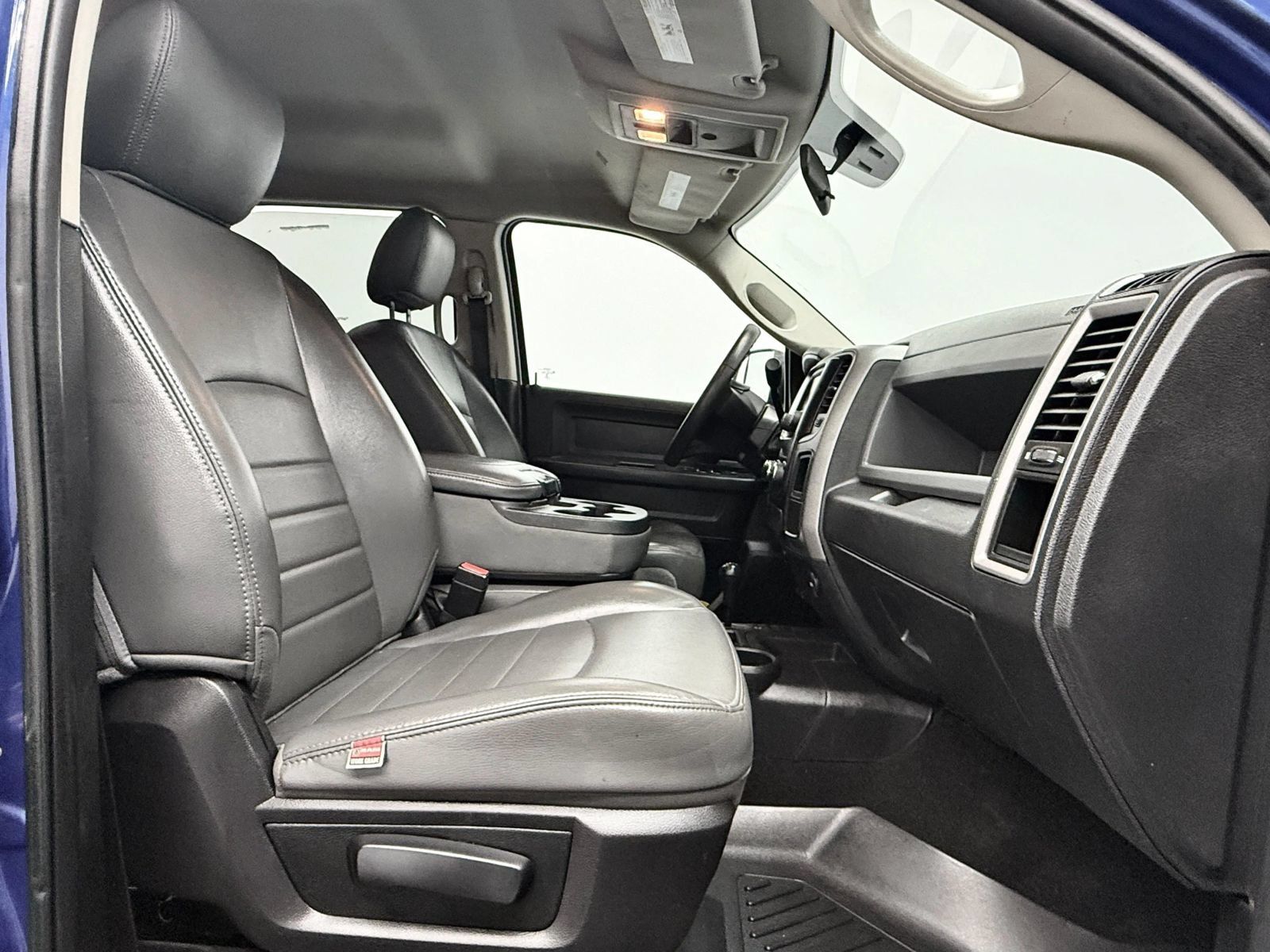 Used 2018 RAM 2500 Tradesman w/ Chrome Appearance Group AWD/4WD image 14