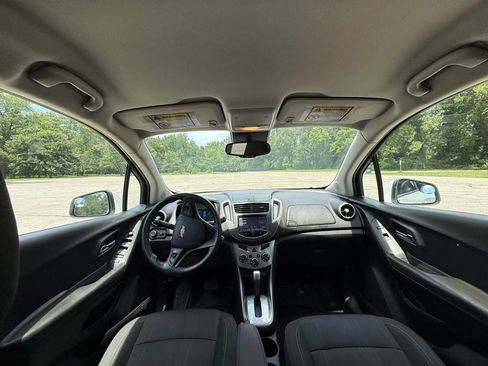 Used 2015 Chevrolet Trax LT FWD image 15