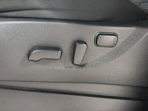 Used 2026 Nissan Frontier PRO-4X AWD/4WD image 18