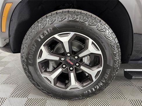 New 2026 GMC Yukon AT4 Ultimate w/ LPO, Floor Liner Package AWD/4WD image 10