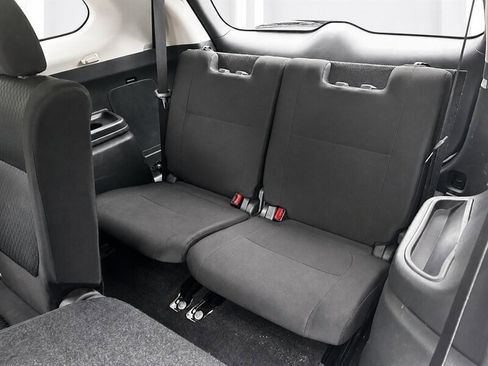 Used 2014 Mitsubishi Outlander ES FWD image 12