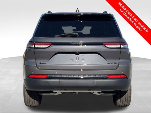 New 2025 Jeep Grand Cherokee Limited w/ Luxury Tech Group II image 31