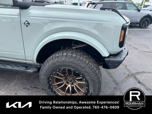 Used 2022 Ford Bronco Outer Banks AWD/4WD image 3