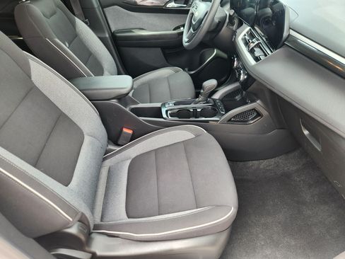 Certified 2024 Chevrolet TrailBlazer LT FWD image 14