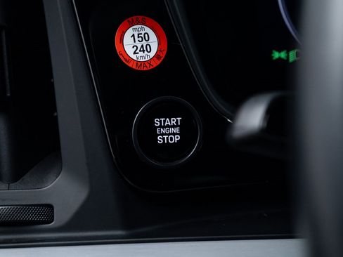 Used 2024 Porsche Cayenne Turbo image 14