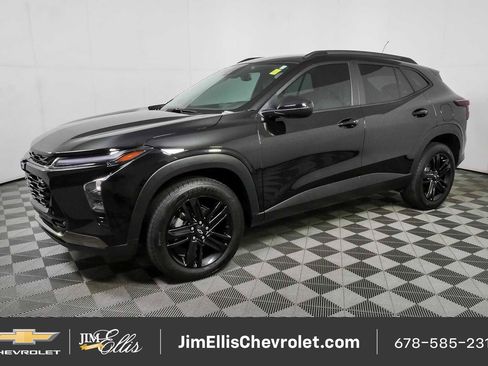 Certified 2025 Chevrolet Trax ACTIV w/ Driver Confidence Package FWD image 25