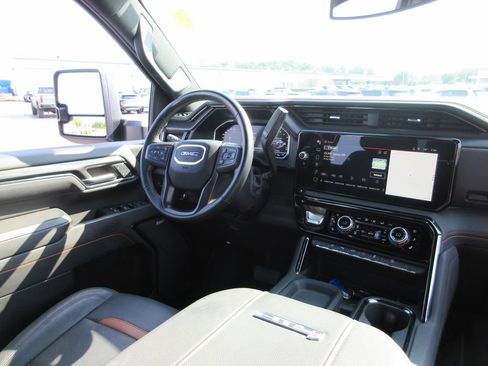 Certified 2024 GMC Sierra 2500 AT4 AWD/4WD image 28