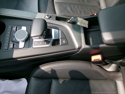 Used 2019 Audi A4 2.0T Premium Plus w/ Premium Plus Package image 14