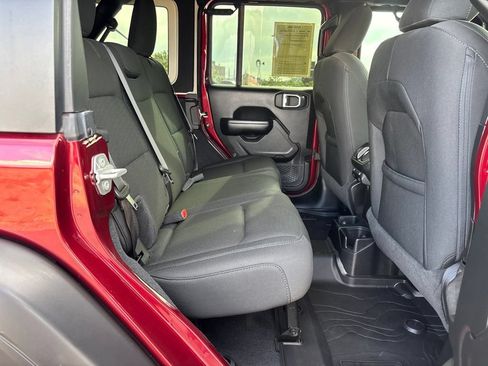 Used 2021 Jeep Wrangler Unlimited Sport AWD/4WD image 16