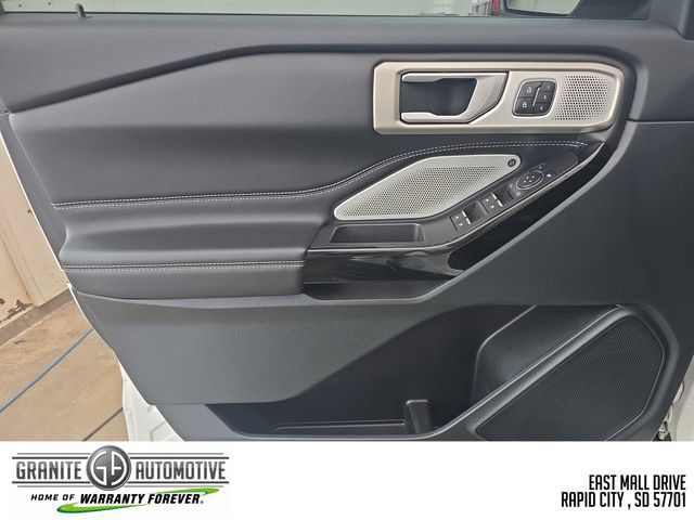Used 2023 Ford Explorer ST w/ Equipment Group 401A AWD/4WD image 11