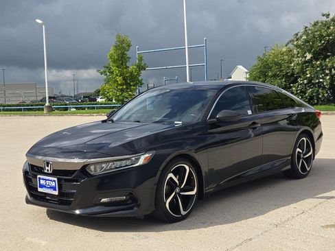 Used 2019 Honda Accord Sport image 8