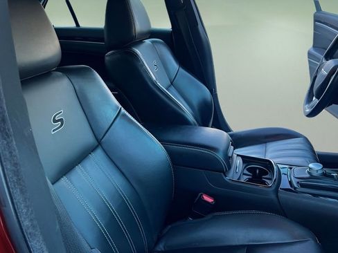 Used 2021 Chrysler 300 S image 25