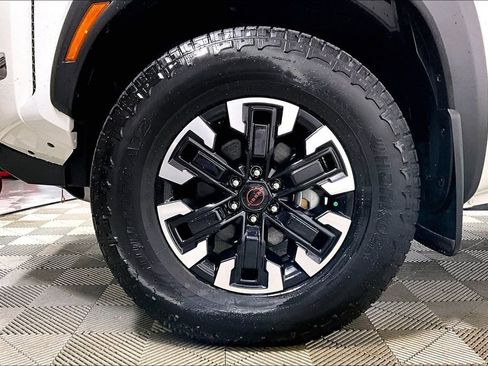 Used 2024 Nissan Frontier PRO-4X w/ Off-Road Protection Package image 8