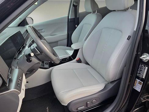 Used 2024 Hyundai Kona Limited image 12