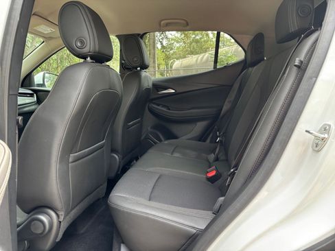 Used 2025 Buick Encore GX Preferred FWD image 24