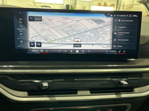 Used 2024 BMW X5 xDrive40i w/ M Sport Package image 19