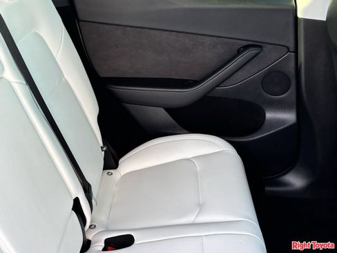 Used 2025 Tesla Model Y Performance AWD/4WD image 13