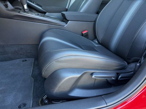 Certified 2025 Honda Civic Sport image 11