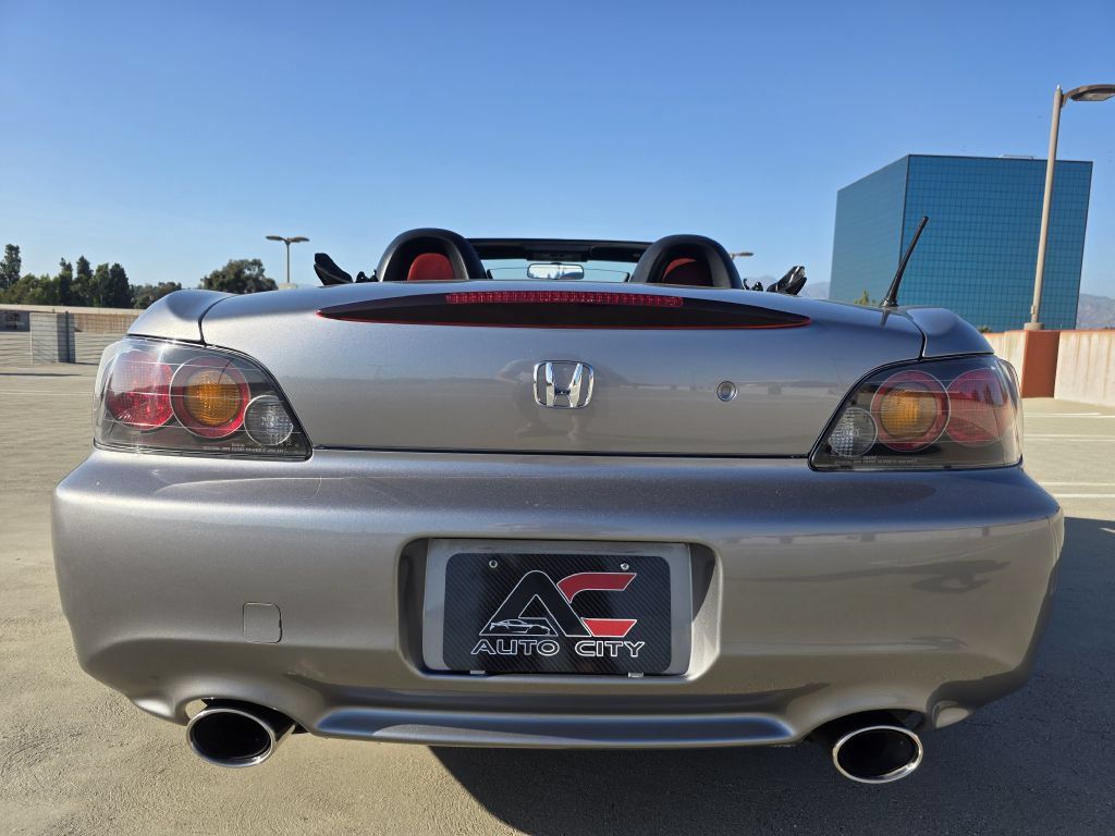 Used 2004 Honda S2000 image 12