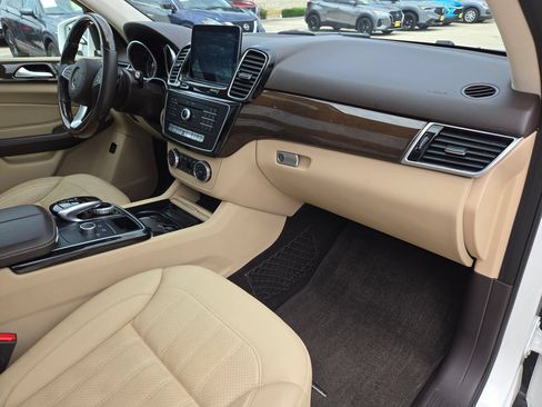 Used 2017 Mercedes-Benz GLE 350 image 29
