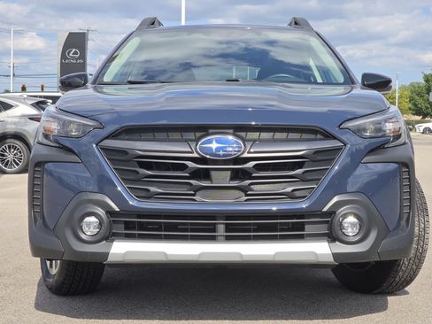 Used 2024 Subaru Outback Limited w/ Popular Package #2 AWD/4WD image 4