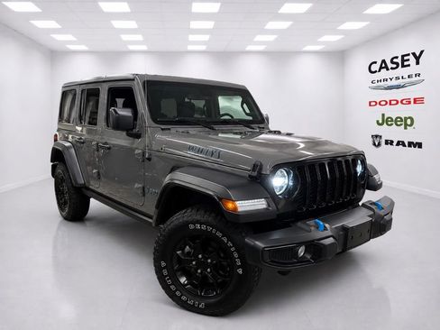 Used 2023 Jeep Wrangler Unlimited w/ Cold Weather Group AWD/4WD image 1