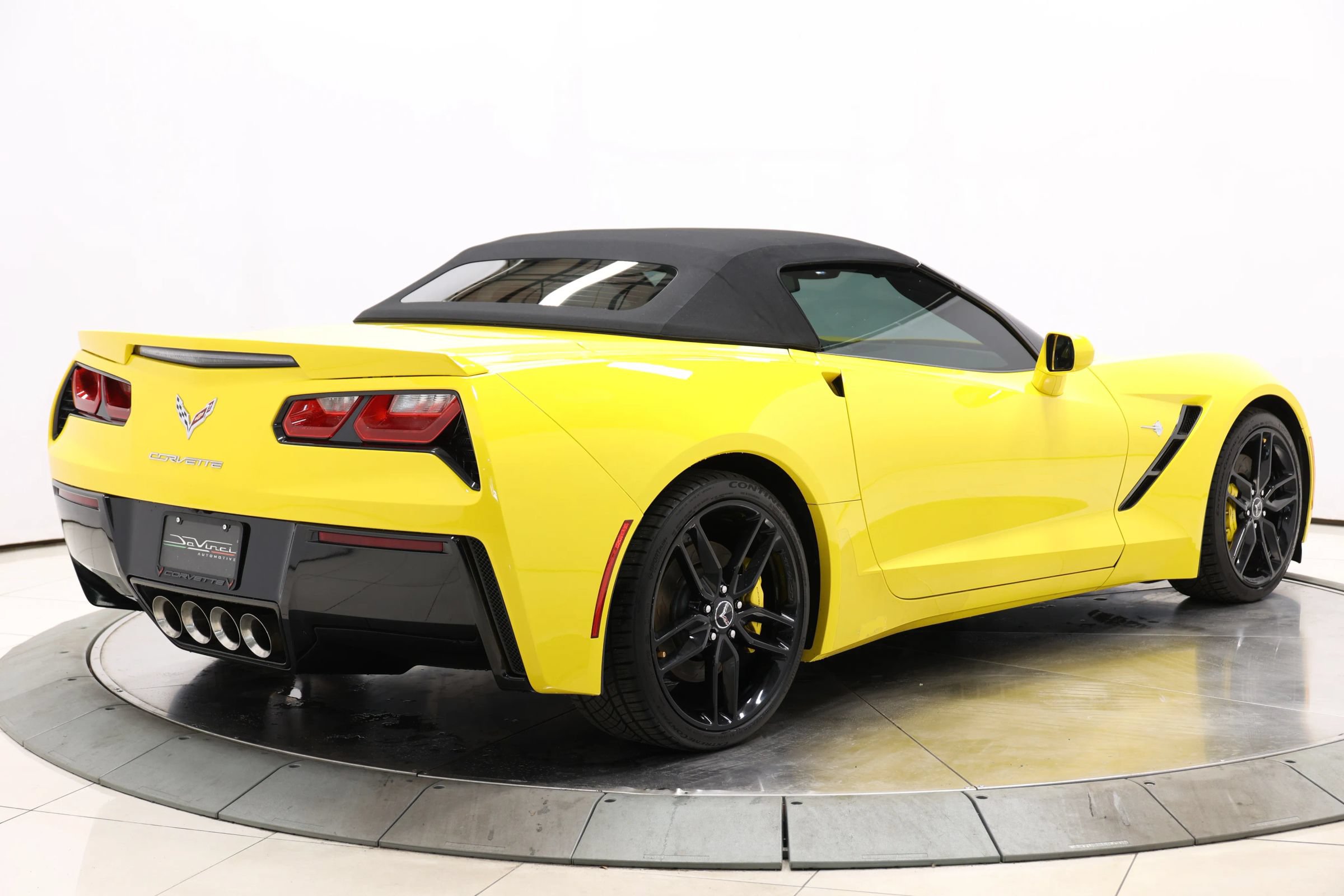 Used 2014 Chevrolet Corvette Stingray Convertible w/ 2LT Preferred Equipment Group RWD image 4