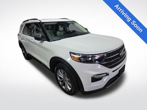 Used 2023 Ford Explorer XLT w/ Equipment Group 202A AWD/4WD image 1