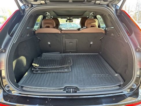 Certified 2023 Volvo XC60 B5 Plus w/ Climate Package image 35