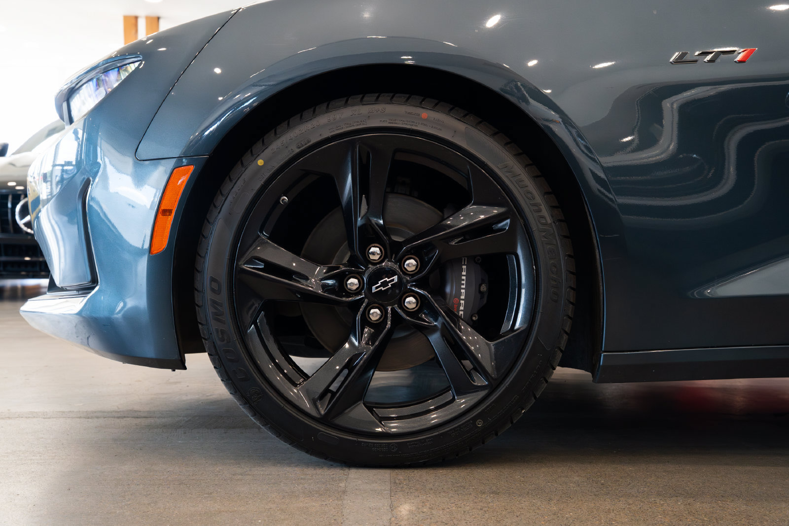 Used 2023 Chevrolet Camaro LT RWD image 7