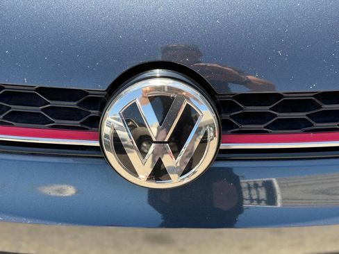 Used 2019 Volkswagen GTI Autobahn FWD image 40