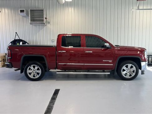 Used 2018 GMC Sierra 1500 SLT AWD/4WD image 2