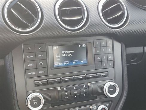 Used 2018 Ford Mustang Coupe image 17