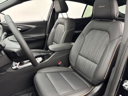 New 2026 Buick Envista Avenir FWD image 18