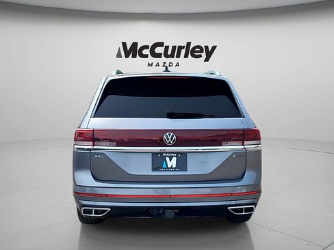 Used 2024 Volkswagen Atlas SEL Premium R-Line AWD/4WD image 6