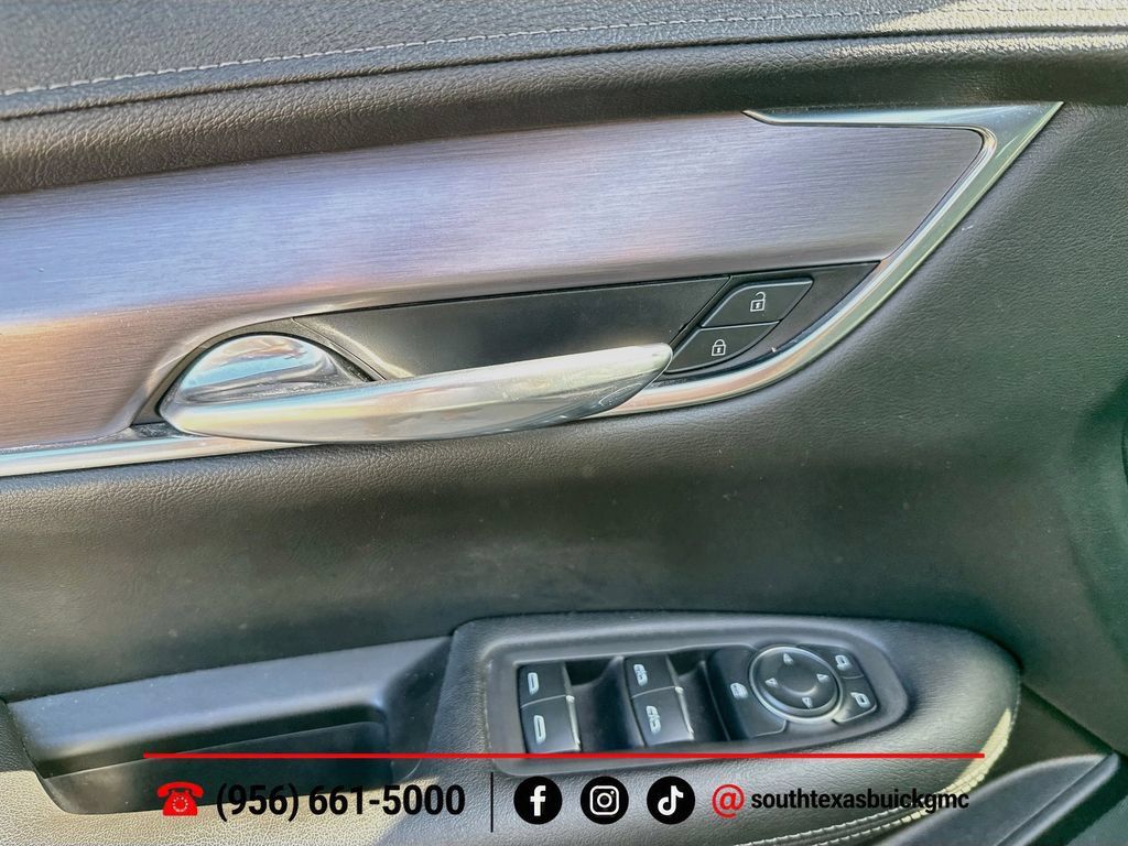 Used 2021 Cadillac XT5 Luxury FWD image 10