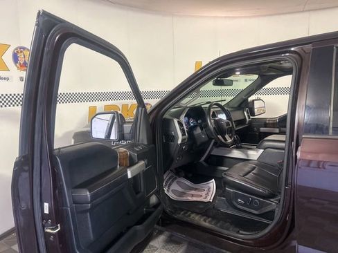 Used 2018 Ford F150 Lariat w/ Equipment Group 502A Luxury AWD/4WD image 11
