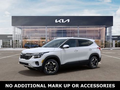 New 2026 Kia Seltos EX FWD image 3