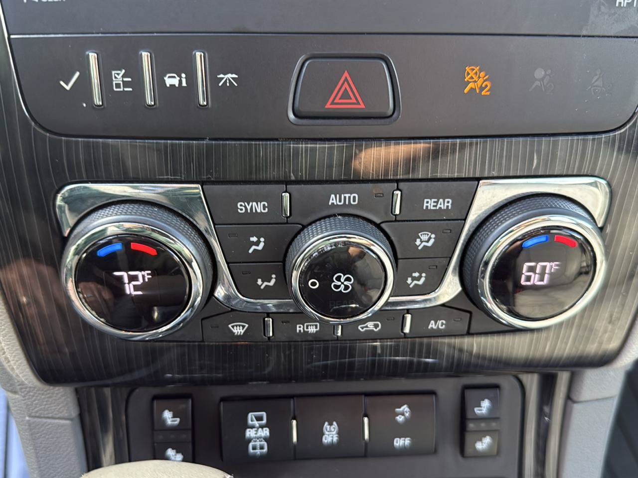 Used 2017 Chevrolet Traverse LT FWD image 22